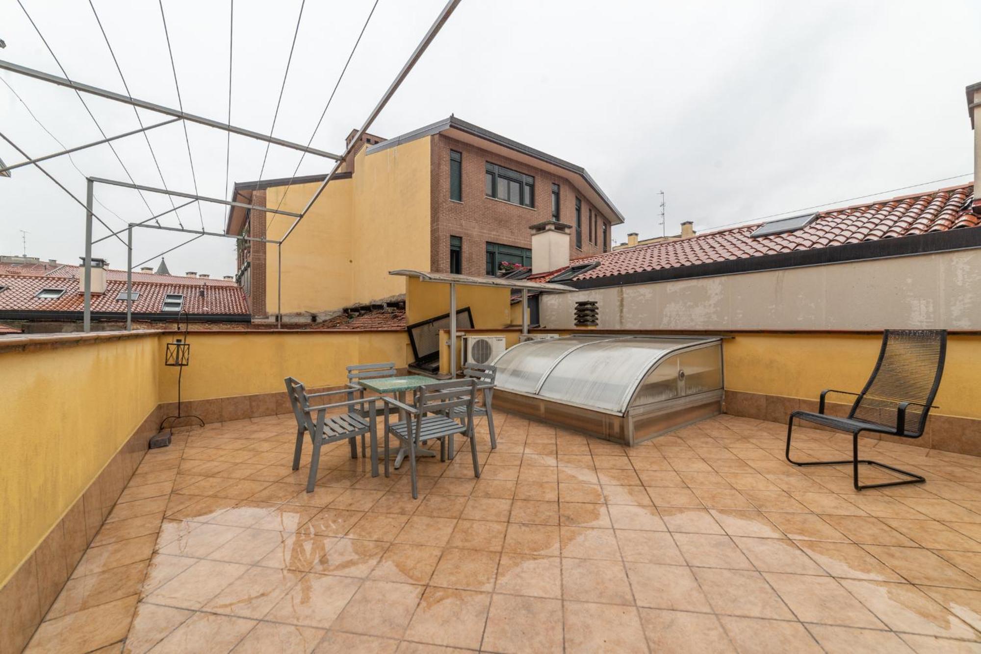 Throat House Apartment Milan Bagian luar foto