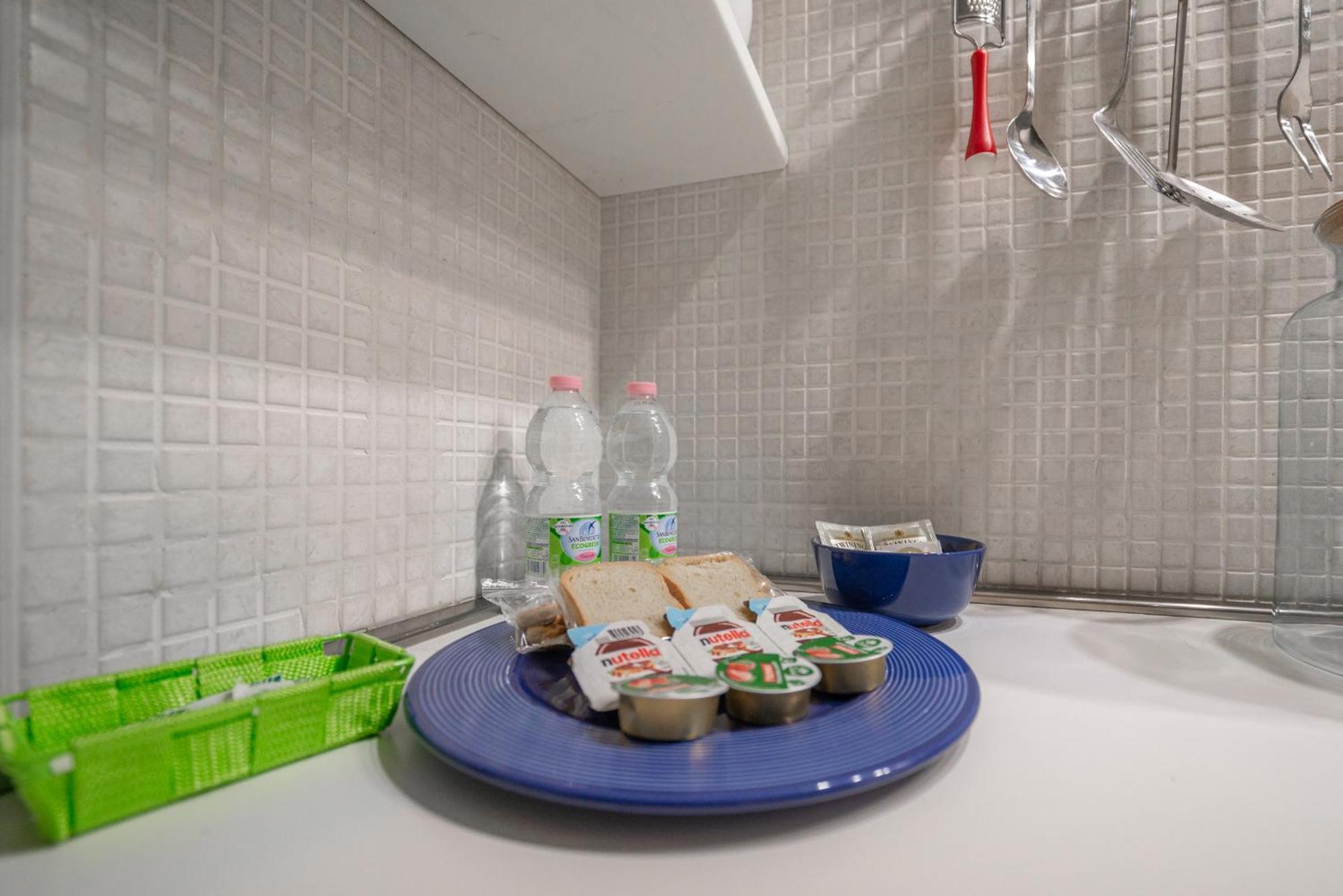 Throat House Apartment Milan Bagian luar foto
