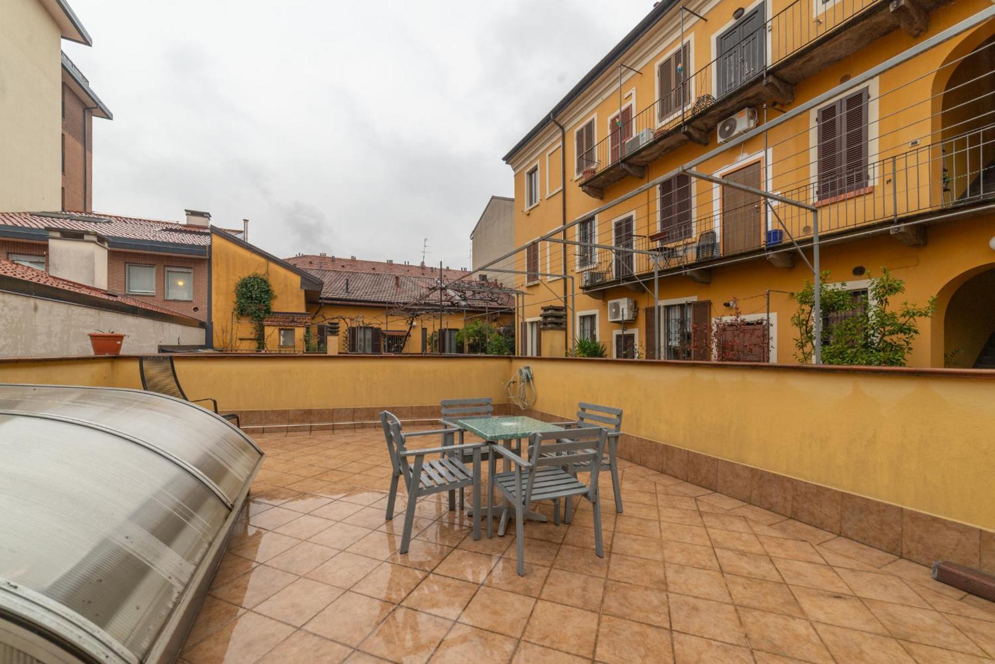 Throat House Apartment Milan Bagian luar foto